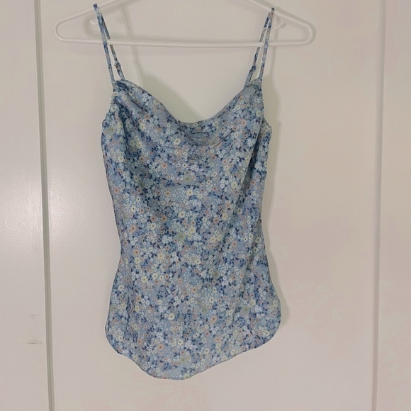 ARITZIA Allusion Camisole  size xxs - Picture 2 of 4